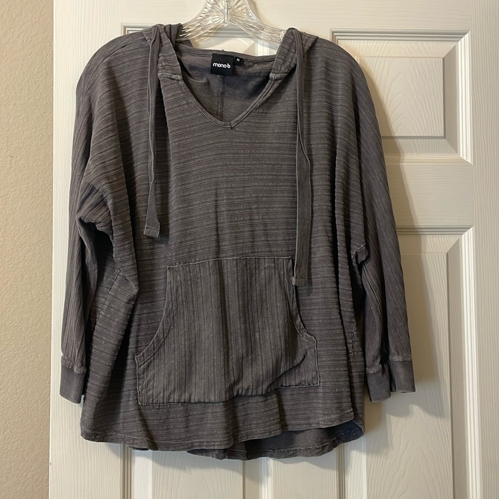 Mono B Long Sleeve Hoodie Shirt Size Medium